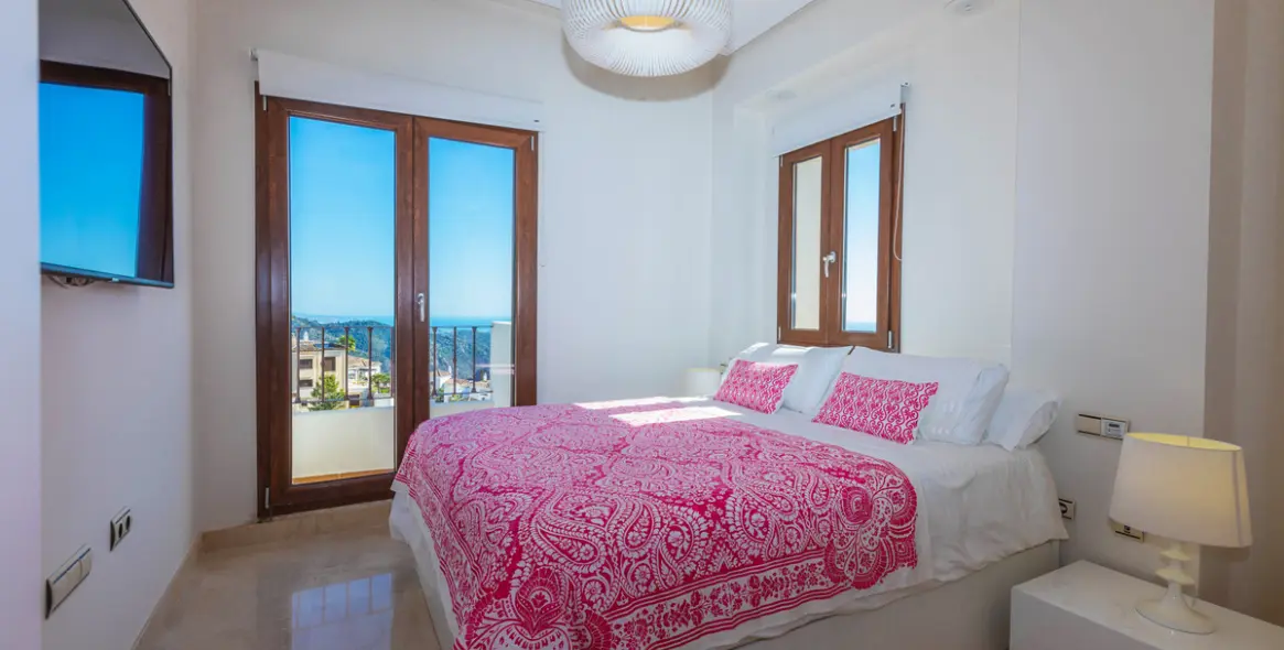 Venta de villa independiente en Benahavís 17