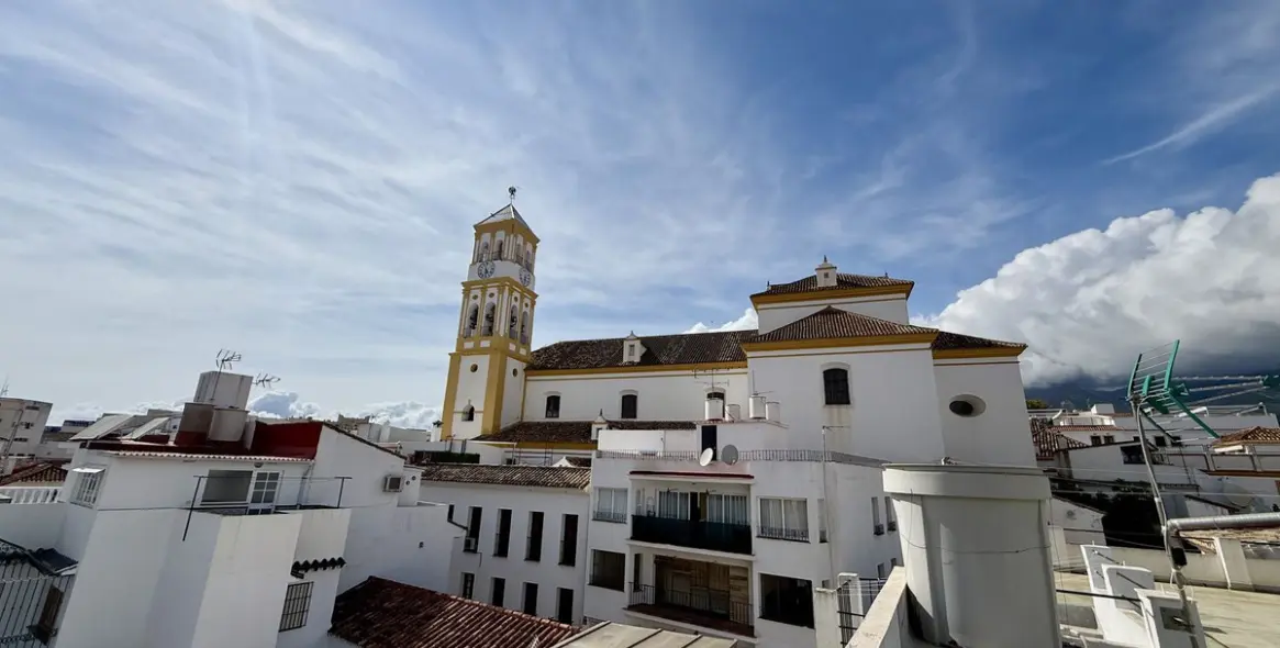 Sale of apartment complex in Marbella 3