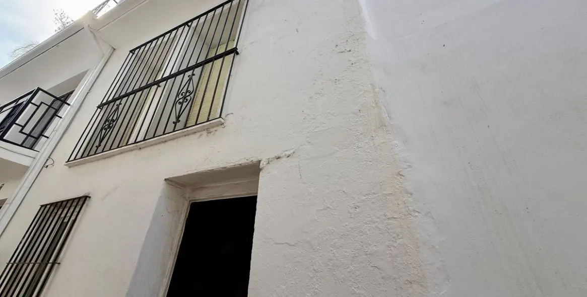 Sale of apartment complex in Marbella 9