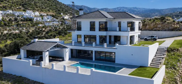 Venta de villa independiente en Coín 0