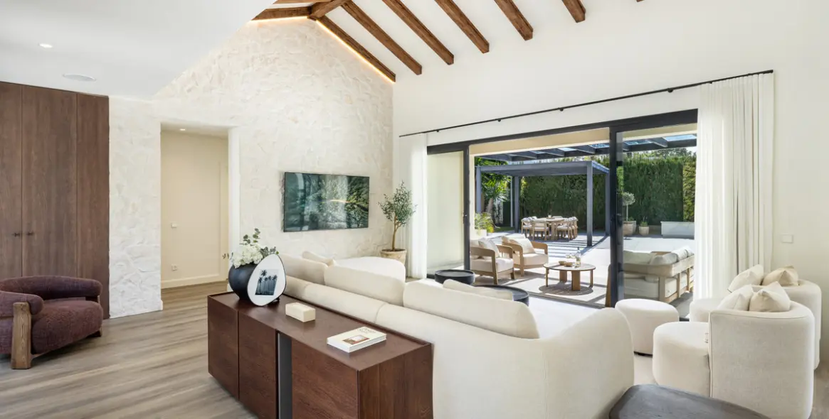 Продажа  отдельно стоящей виллы в Cortijo Blanco 2