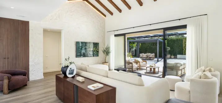 Продажа  отдельно стоящей виллы в Cortijo Blanco 1