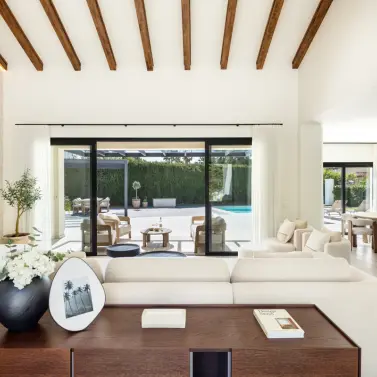 Sale of detached villa in Cortijo Blanco