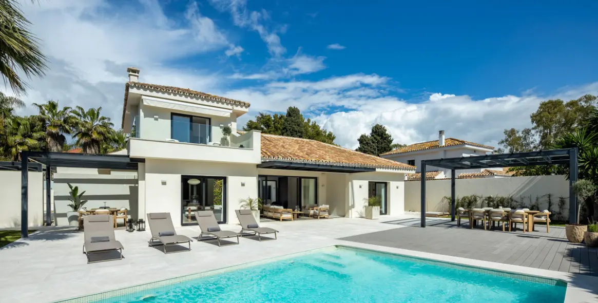 Продажа  отдельно стоящей виллы в Cortijo Blanco 9