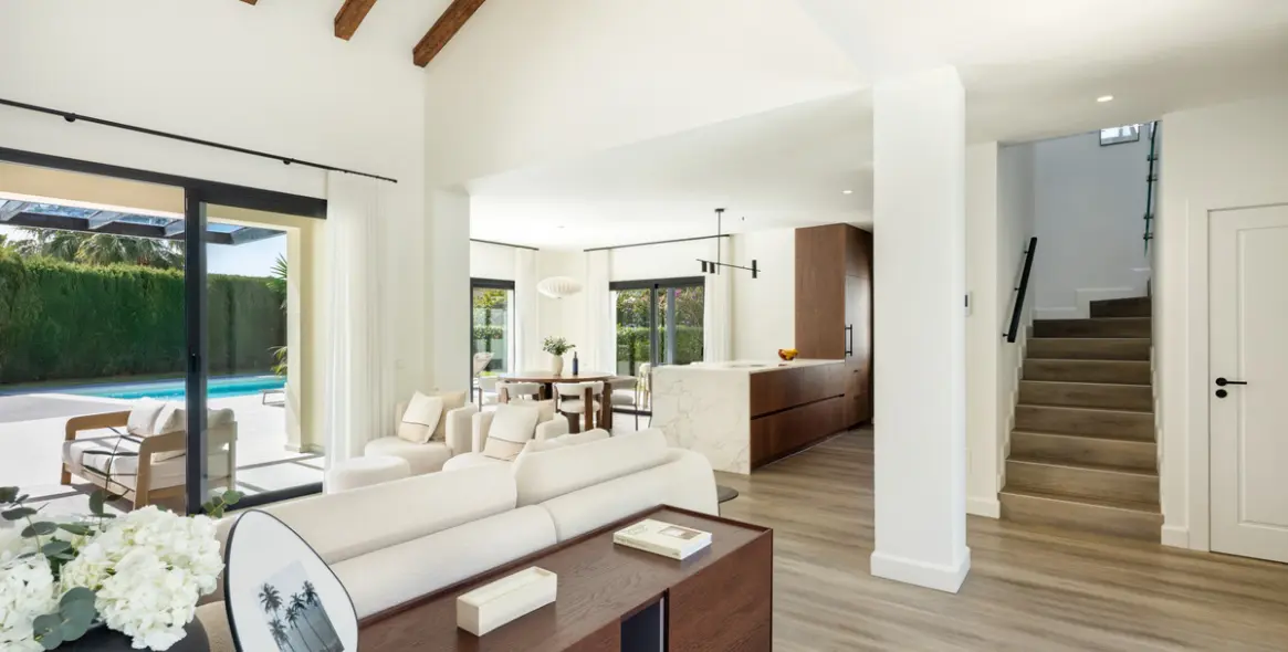 Продажа  отдельно стоящей виллы в Cortijo Blanco 20