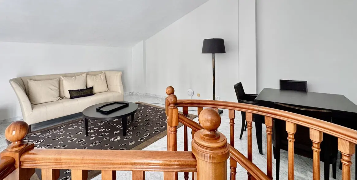 Продажа двухуровневого пентхауса в Puerto Banús 23