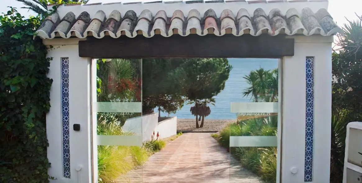 Продажа двухуровневого пентхауса в Puerto Banús 47