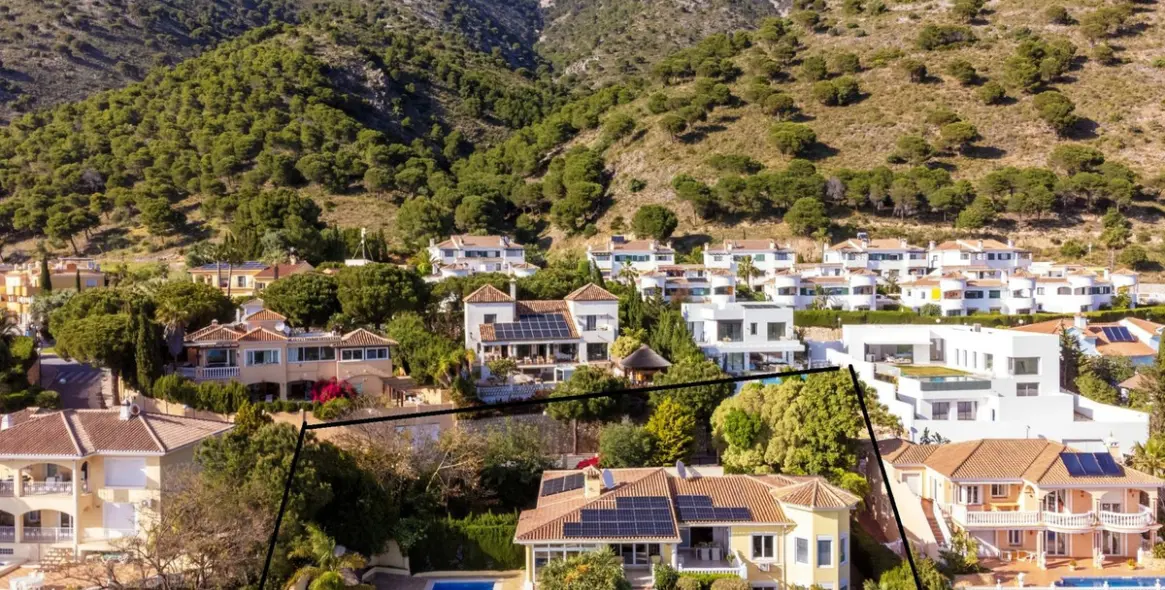 Продажа  отдельно стоящей виллы в Mijas 2