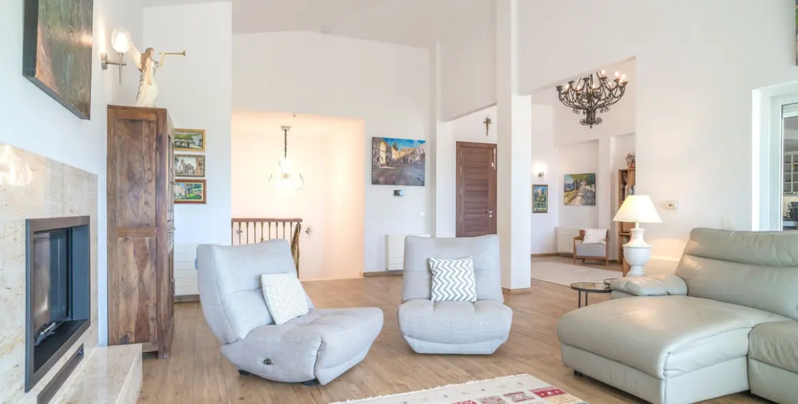 Продажа  отдельно стоящей виллы в Mijas 12