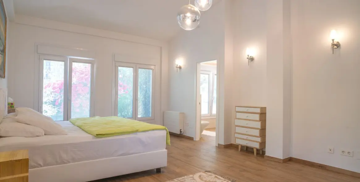 Продажа  отдельно стоящей виллы в Mijas 37