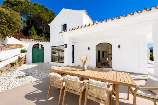 Image 10 thumb