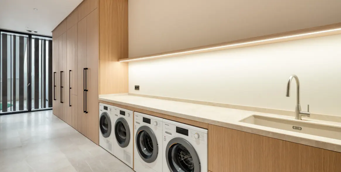 Продажа  отдельно стоящей виллы в El Madroñal 28