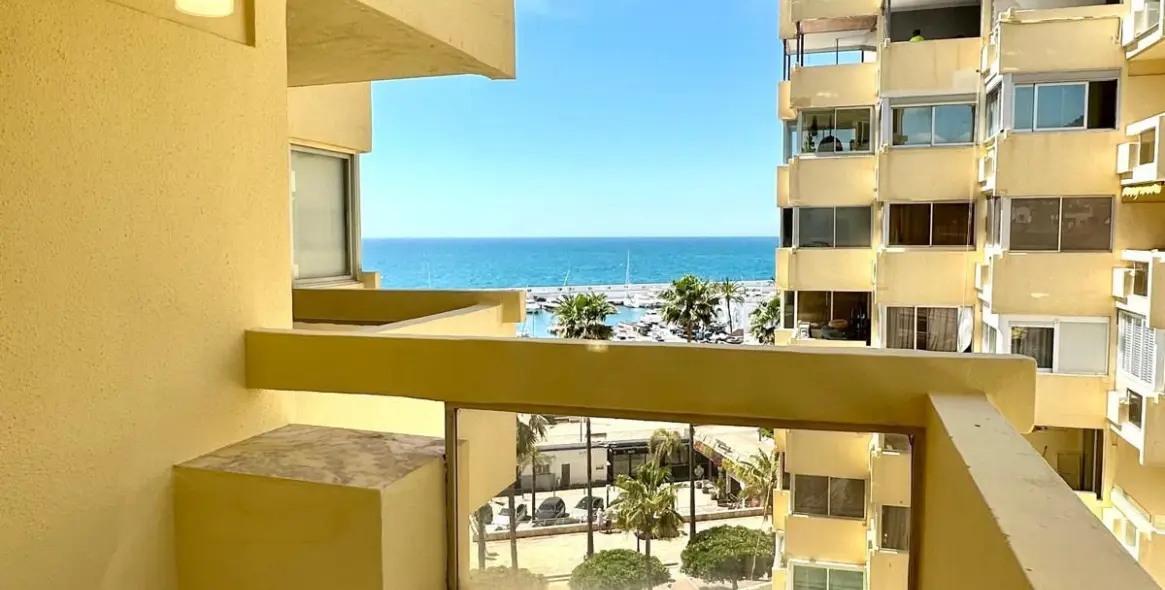 Долгосрочная аренда апартаментов на среднем этаже в Marbella 18