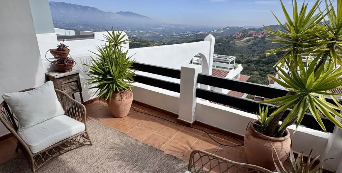 Long-term rent of middle floor apartment in Elviria 5