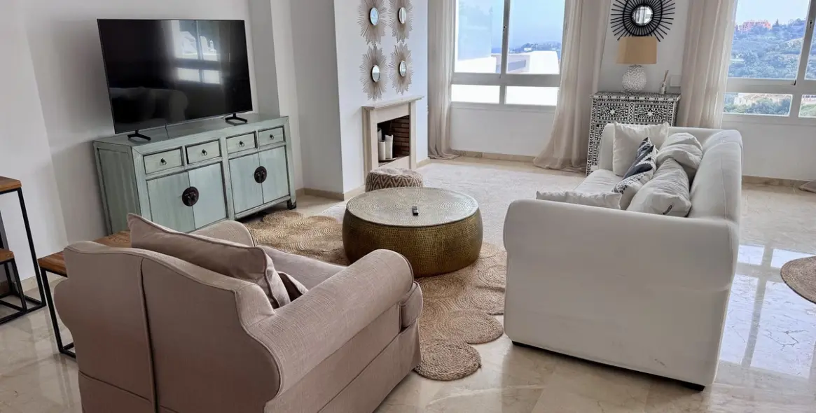 Long-term rent of middle floor apartment in Elviria 8