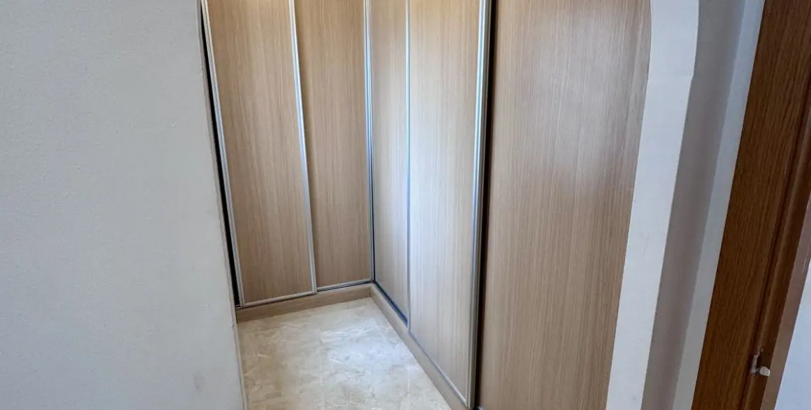 Long-term rent of middle floor apartment in Elviria 21