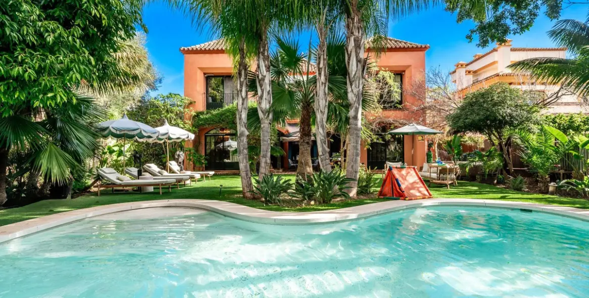 Long-term rent of detached villa in Marbella 1