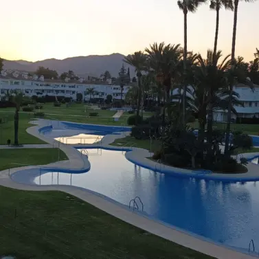 Venta de apartamento en planta media en Mijas Golf