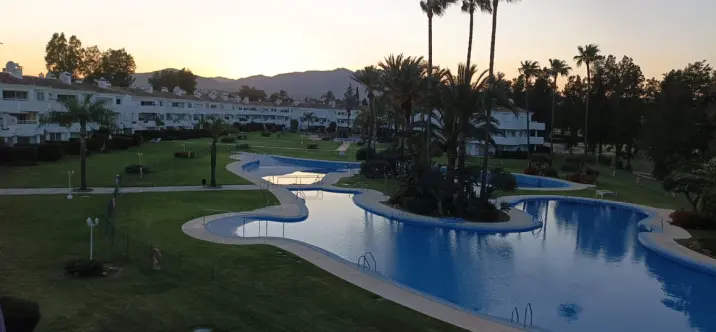 Venta de apartamento en planta media en Mijas Golf 4