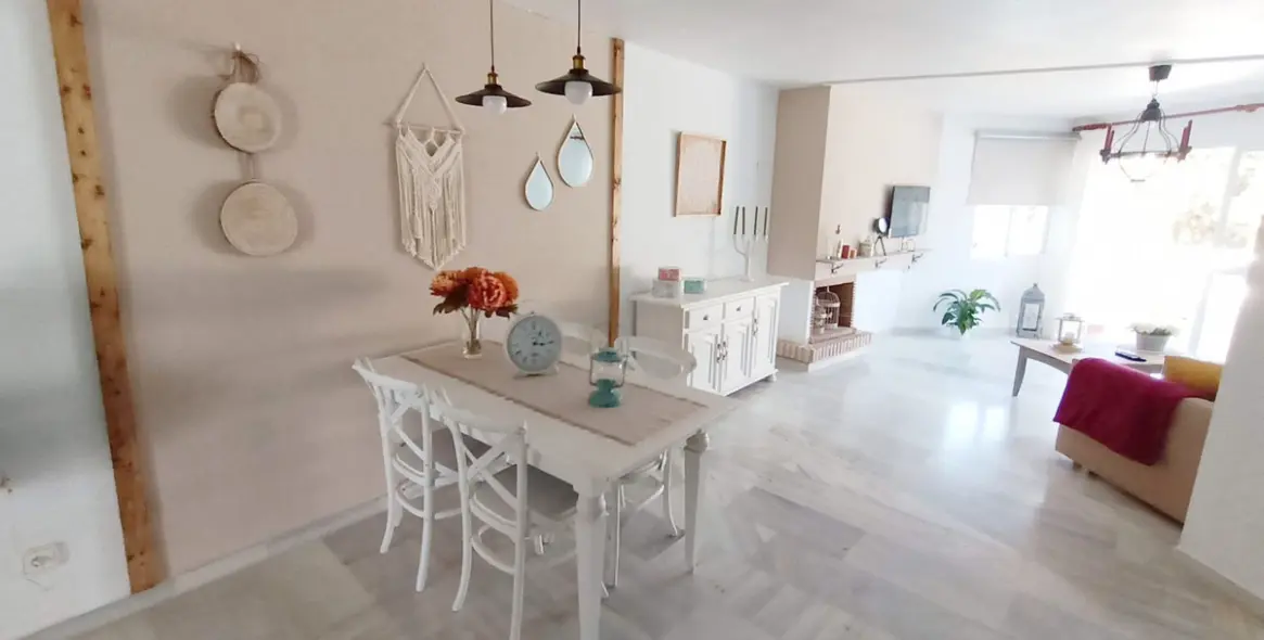 Venta de apartamento en planta media en Mijas Golf 19