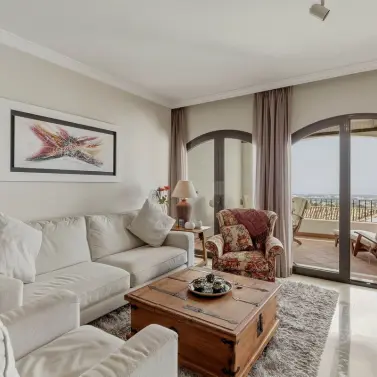 Sale of penthouse in Benahavís