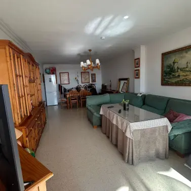 Sale of middle floor apartment in Marbella