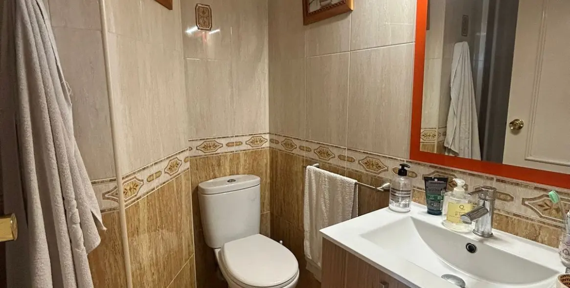 Sale of middle floor apartment in Marbella 28