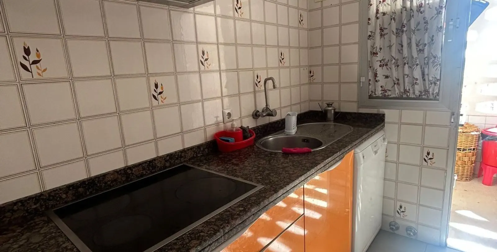 Sale of middle floor apartment in Marbella 18