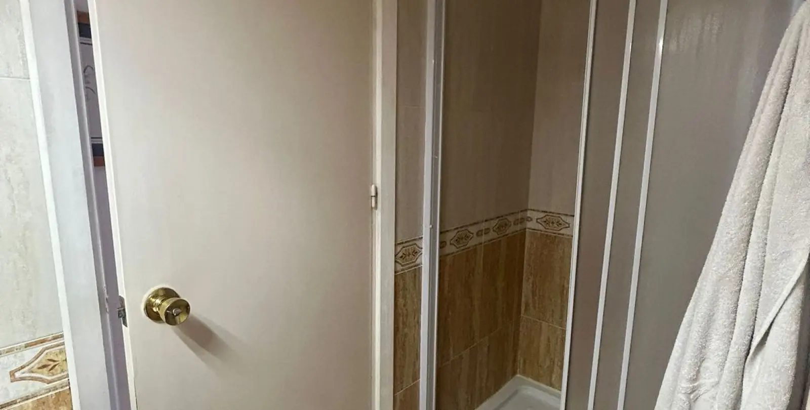 Sale of middle floor apartment in Marbella 22