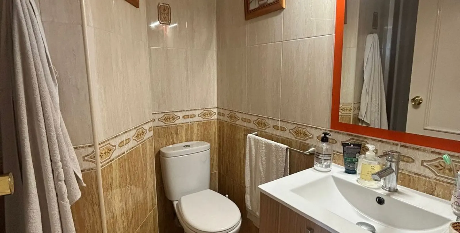 Sale of middle floor apartment in Marbella 28