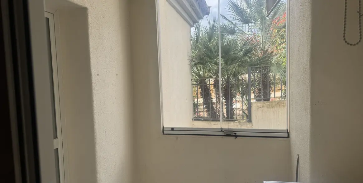 Sale of middle floor apartment in Elviria 14
