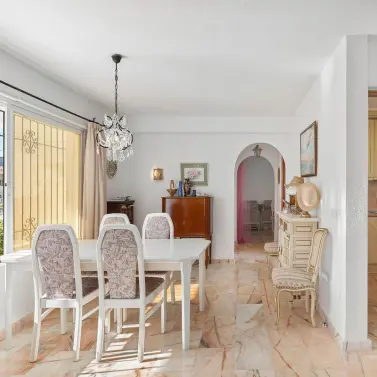 Venta de villa independiente en La Campana