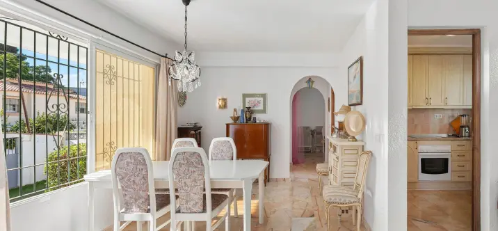 Venta de villa independiente en La Campana 3