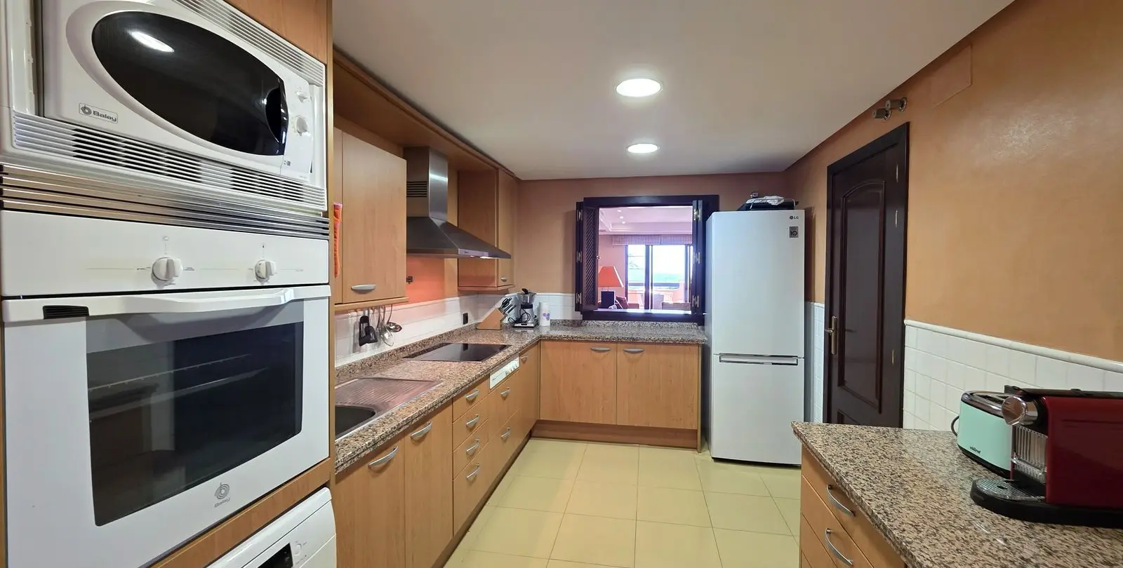 Sale of ground floor apartment in La Mairena 4