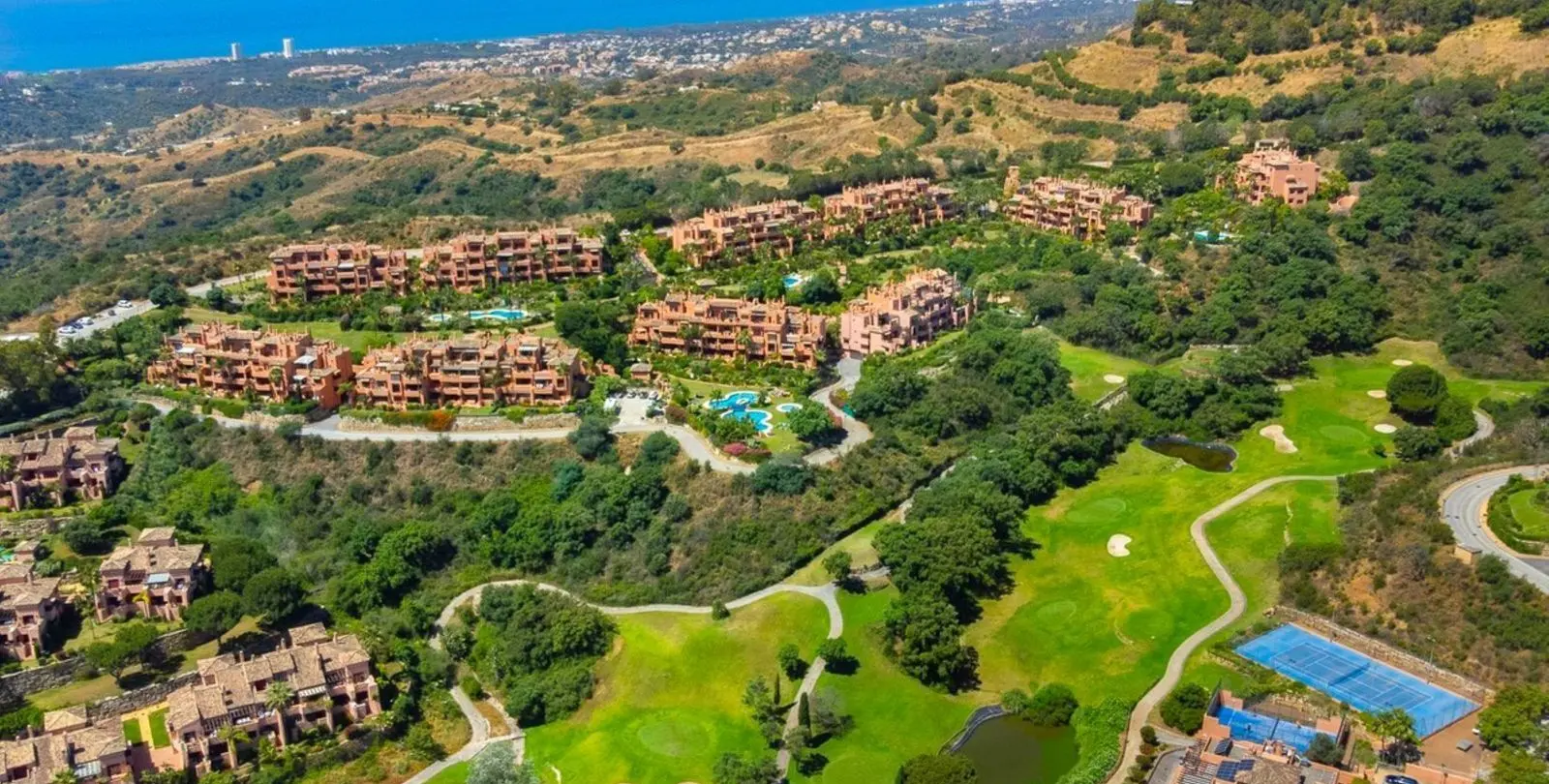 Sale of ground floor apartment in La Mairena 7