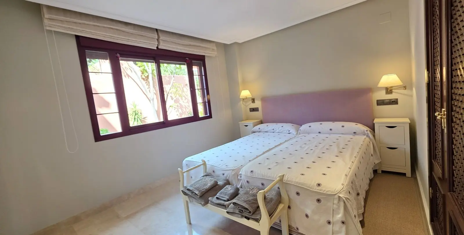 Sale of ground floor apartment in La Mairena 11