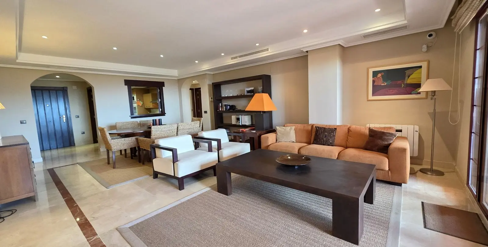 Sale of ground floor apartment in La Mairena 15