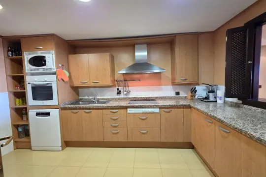 Image 16 thumb
