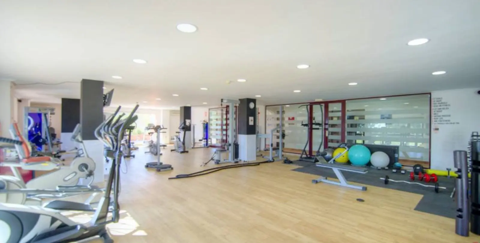 Sale of ground floor apartment in La Mairena 26