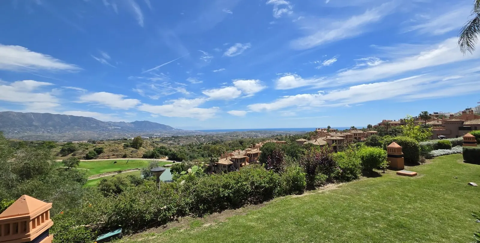 Sale of ground floor apartment in La Mairena 44