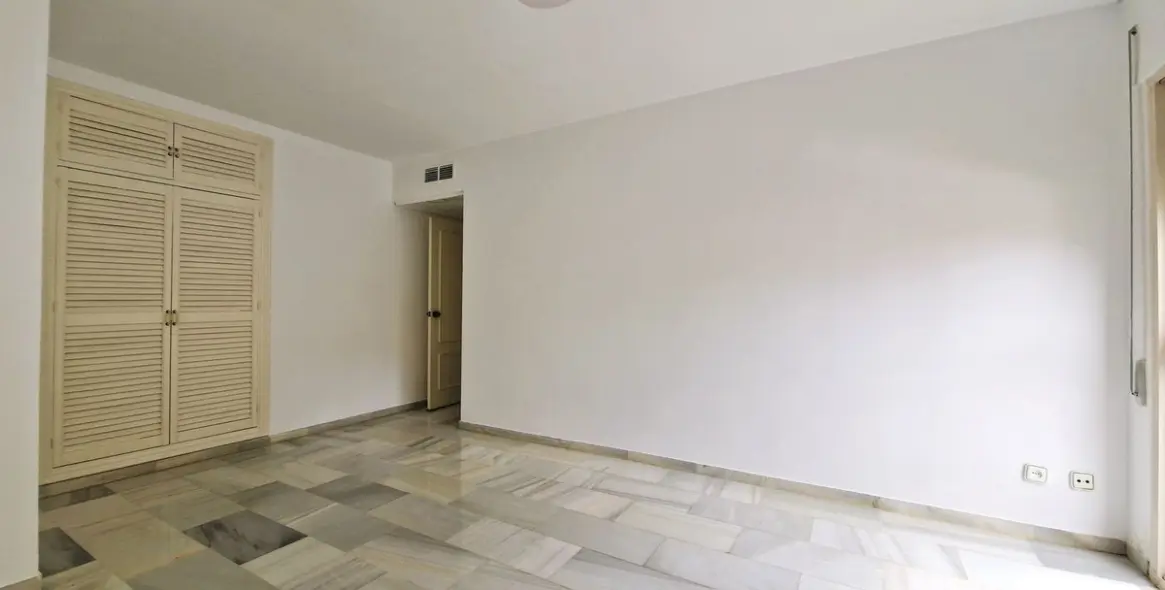 Venta de ático en Marbella 28