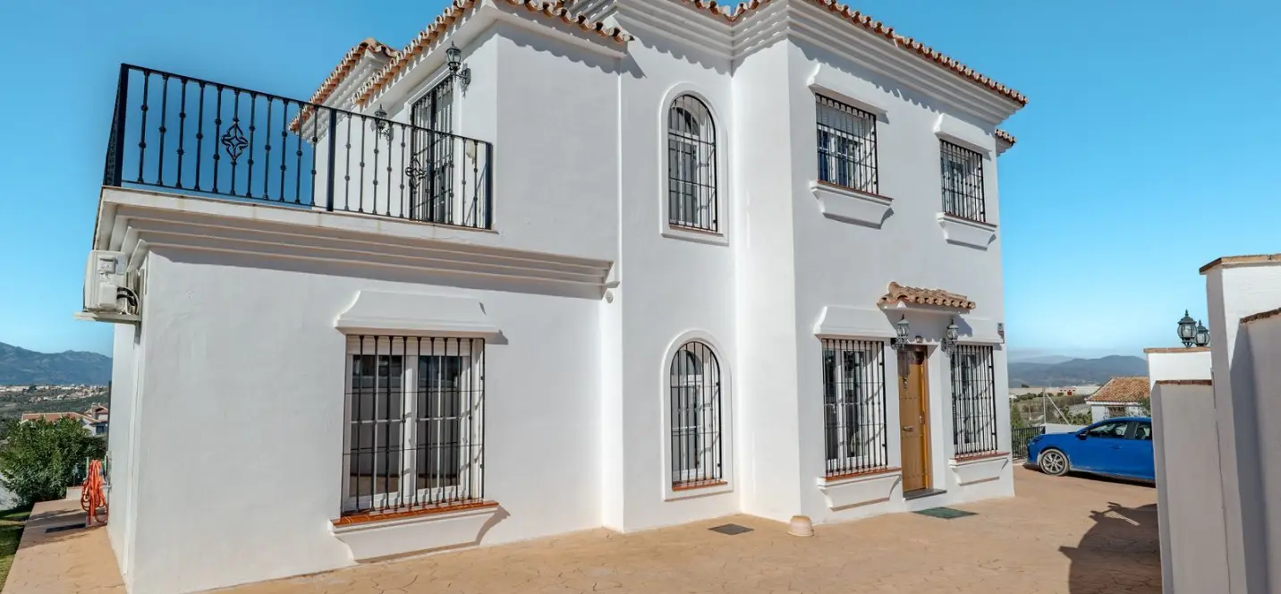 Продажа  отдельно стоящей виллы в Alhaurín el Grande 4