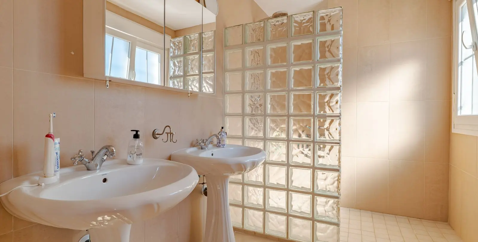 Sale of detached villa in Alhaurín el Grande 27