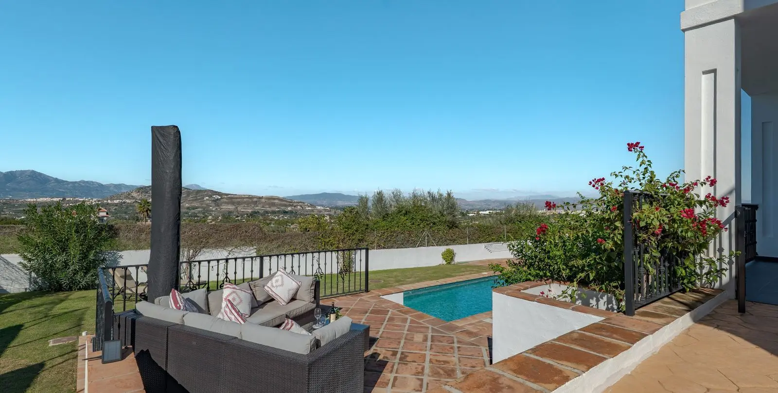 Sale of detached villa in Alhaurín el Grande 59