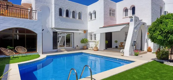 Venta de villa independiente en Los Pacos 0