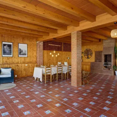 Venta de villa independiente en Los Pacos