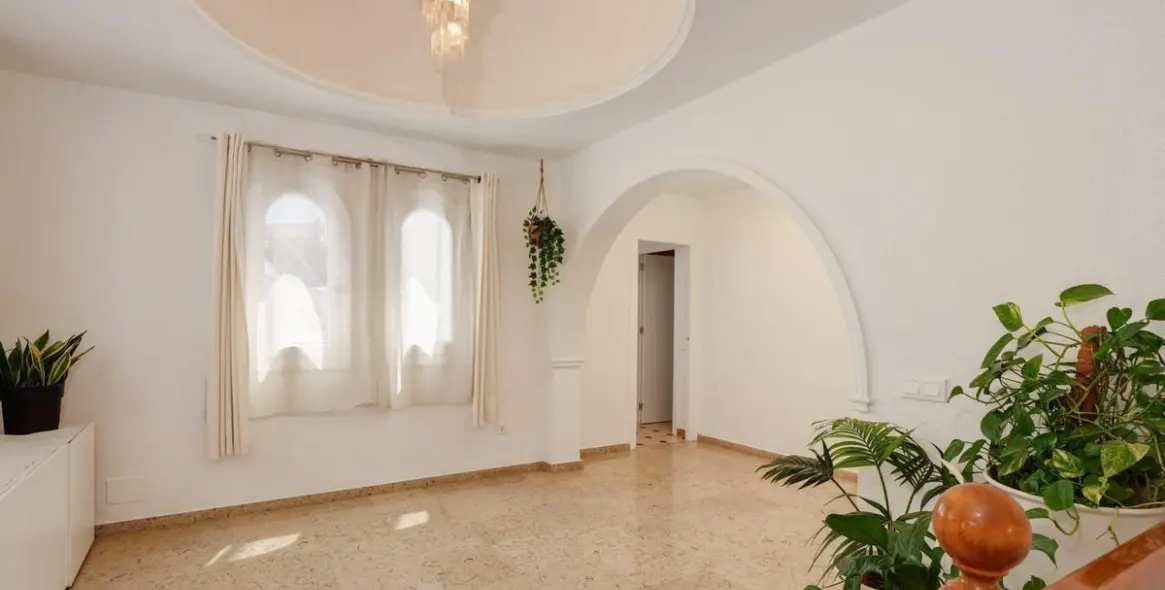 Venta de villa independiente en Los Pacos 6