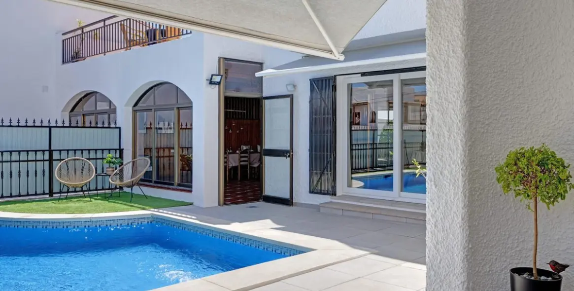 Venta de villa independiente en Los Pacos 25