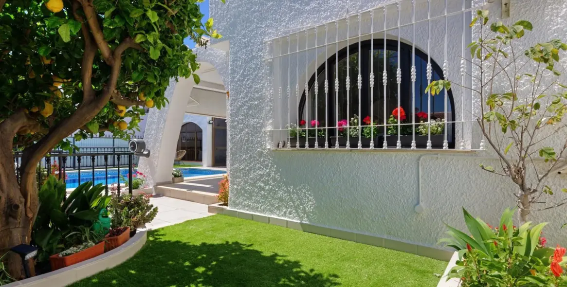 Venta de villa independiente en Los Pacos 26