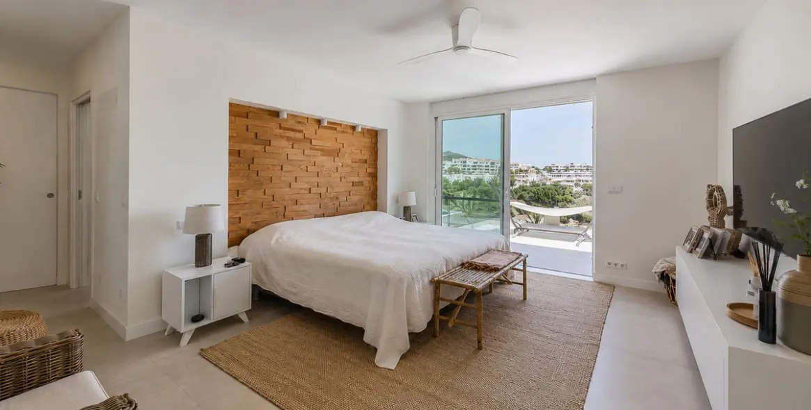 Venta de villa independiente en Torrequebrada 12